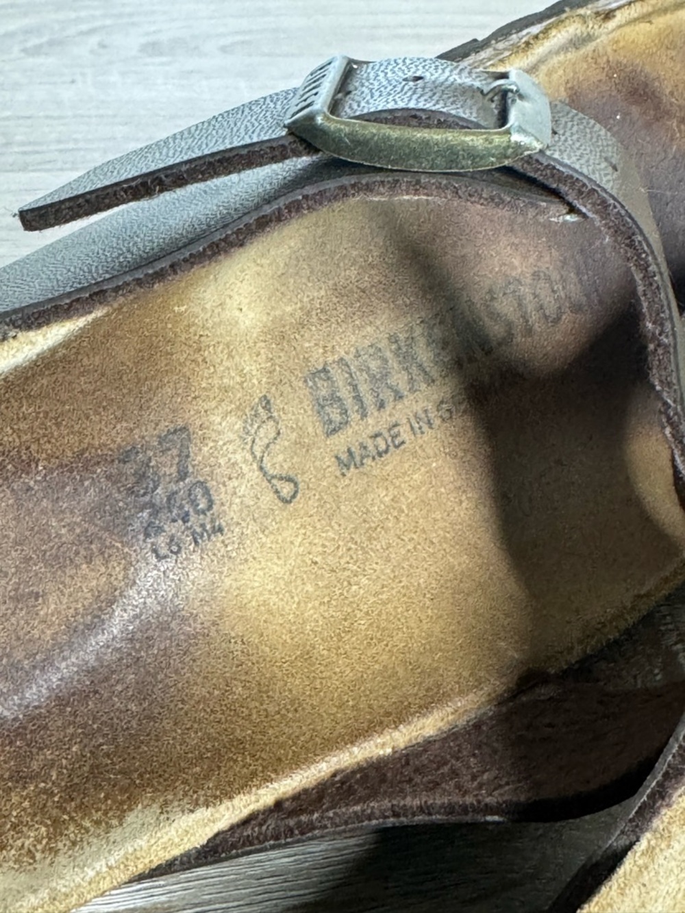 Birkenstock Gizeh in Golden Brown Leather Thong Sandals Size 37 US 6 - Picture 7 of 11